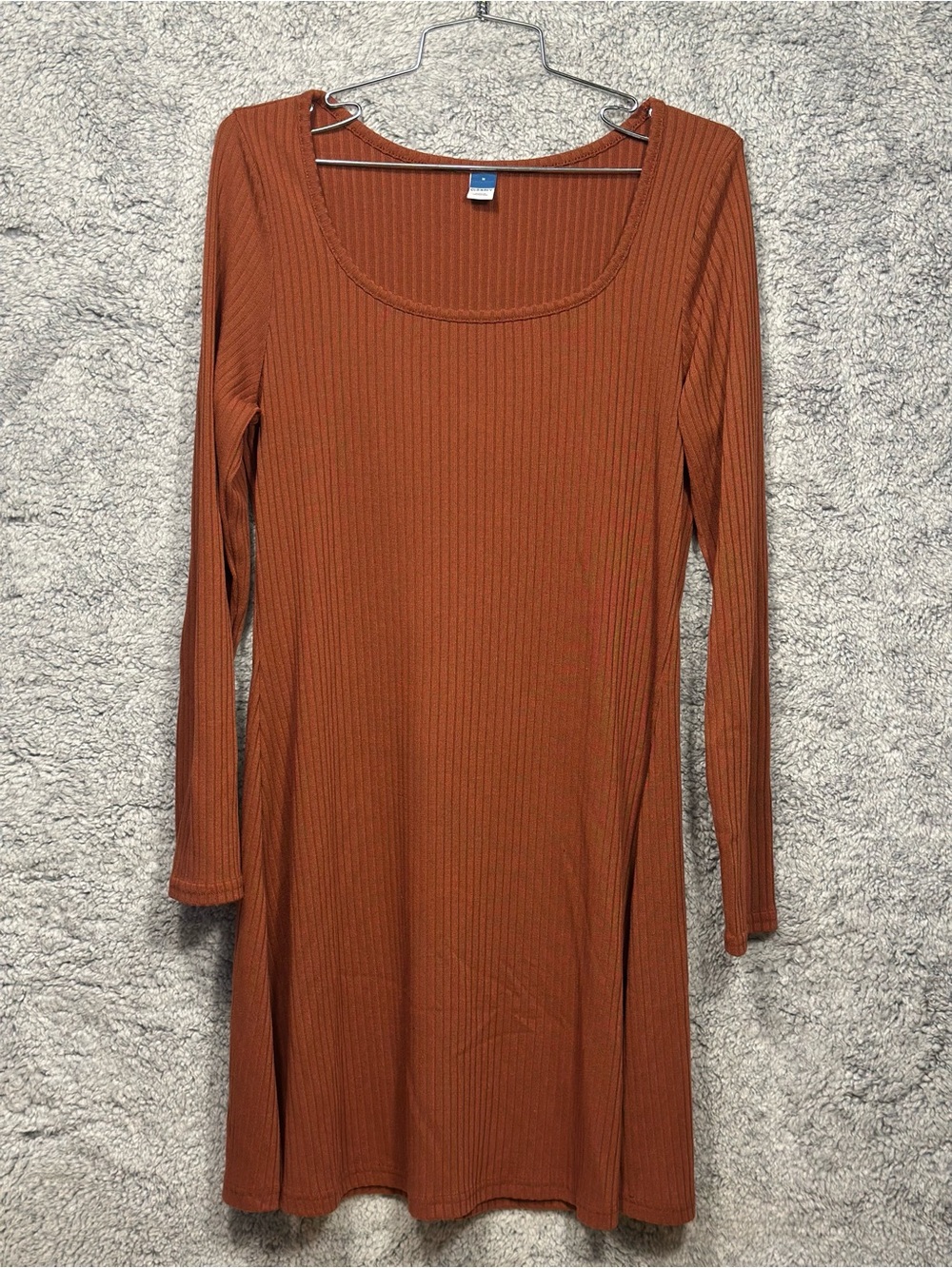 Old Navy Ribbed Long Sleeve Dress Size M Rust Terracotta Scoop Neck